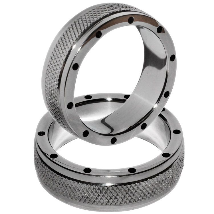 METAL HARD - ANNEAU PÉNIEN ET TESTICULES 45MM